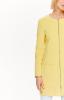 Kabát dámský žlutý s kruhovým výstřihem zapínaný na zip