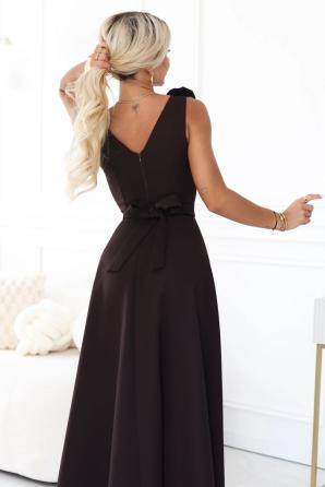 Elegantní večerní maxi šaty s rozparkem a růžemi